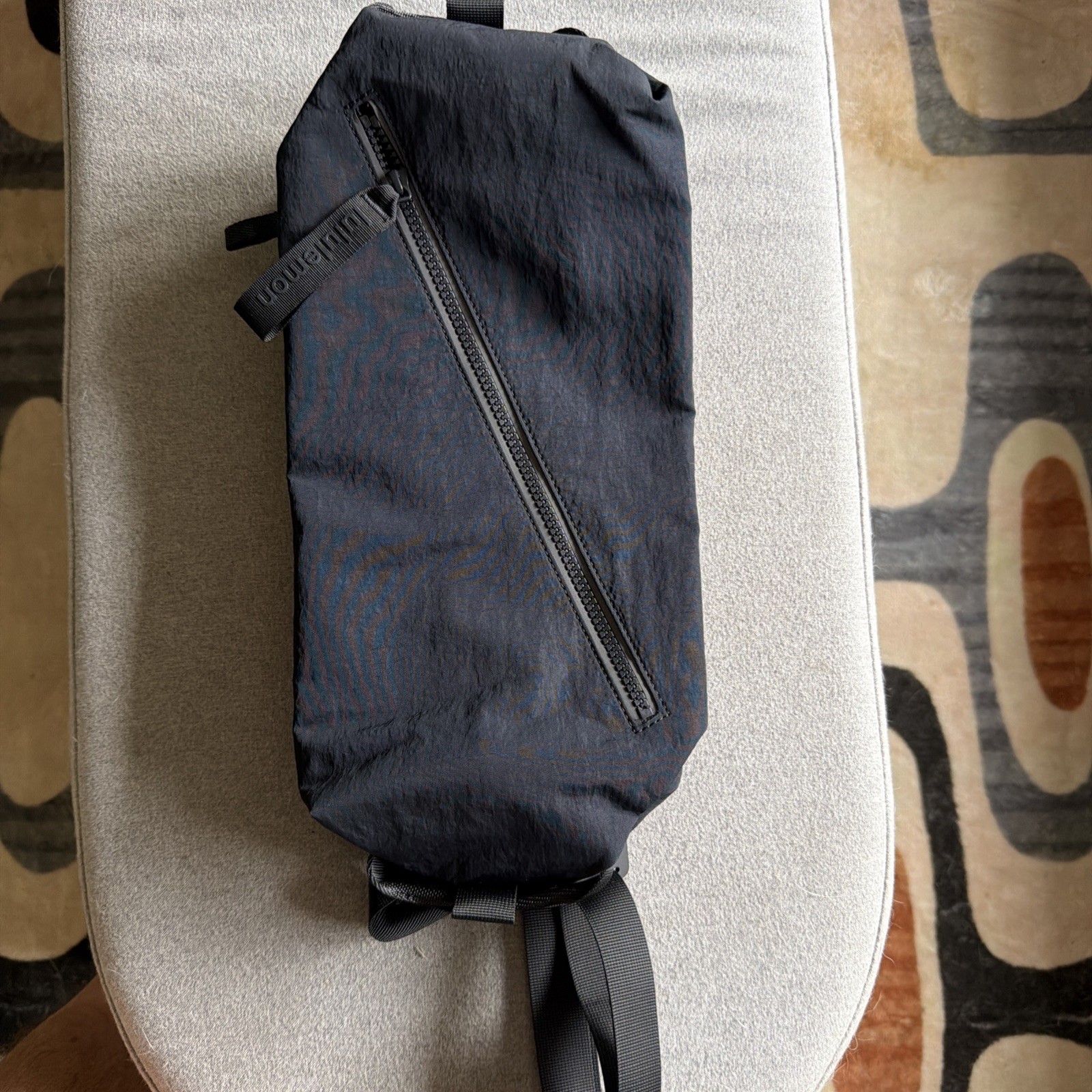 Lululemon Black Messenger Bag Crossbody Adjustable Strap Zip Closure
