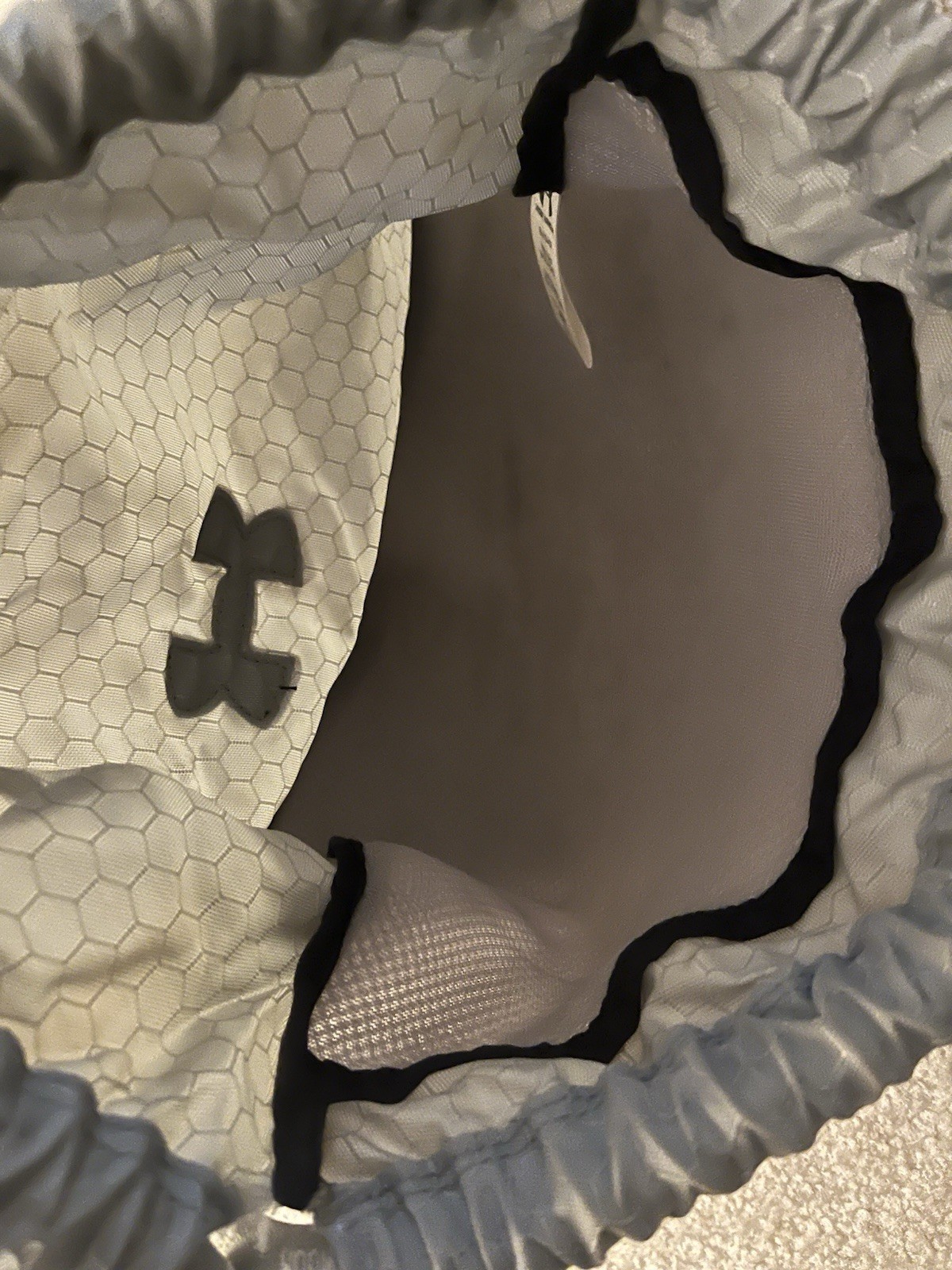 Under Armour Ozsee Sackpack Drawstring Bag – Grey Hex Pattern Mesh Pocket Gym