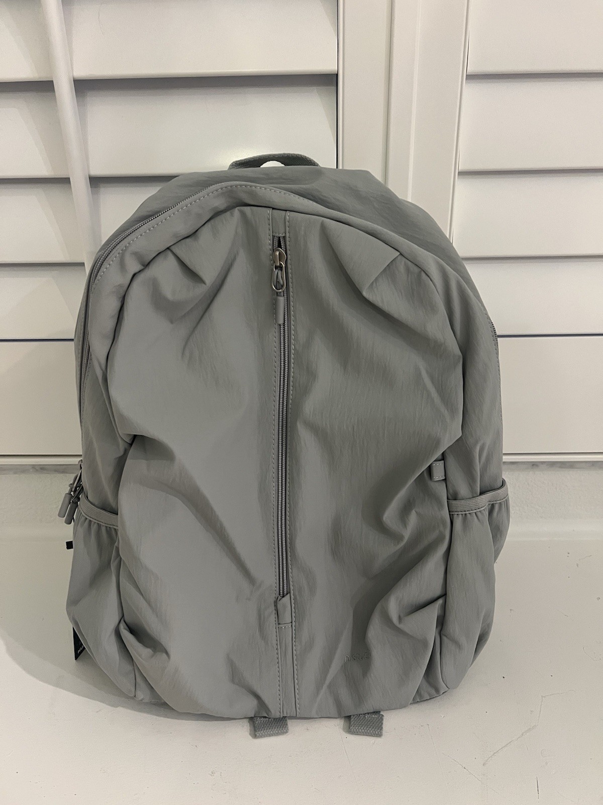 NUART STUDIO Shelly Backpack Gray Zip, Adjustable Strap, Inner Pockets, Unisex