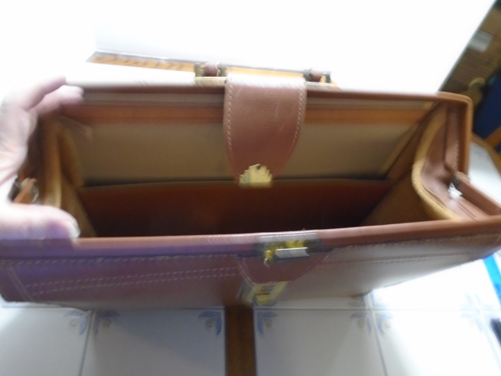 Vintage Brown Cowhide Leather Multi Sectioned Briefcase Made in USA 18″x14″x5″
