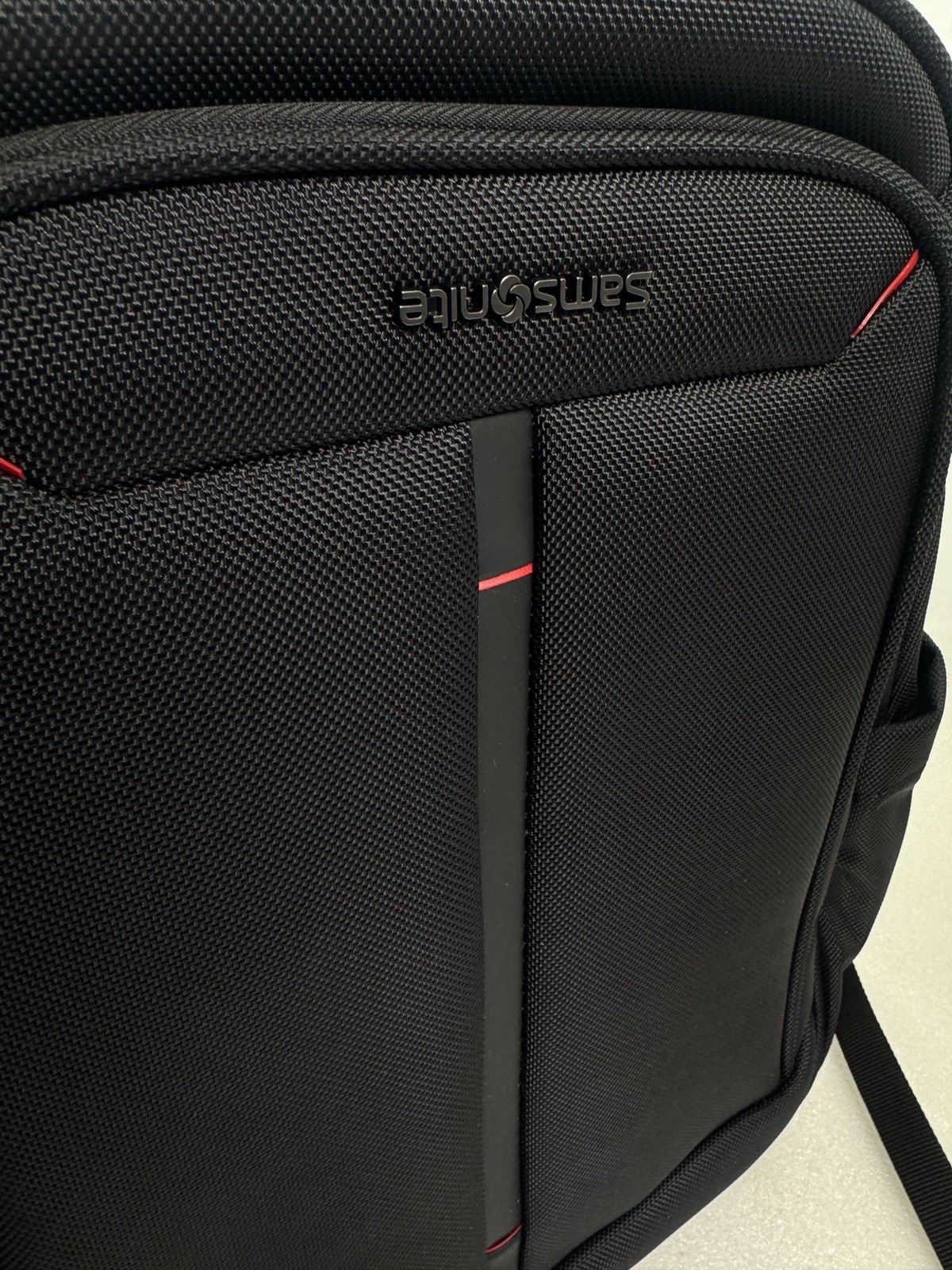 Samsonite Xenon 4.0 Slim Backpack -flaw