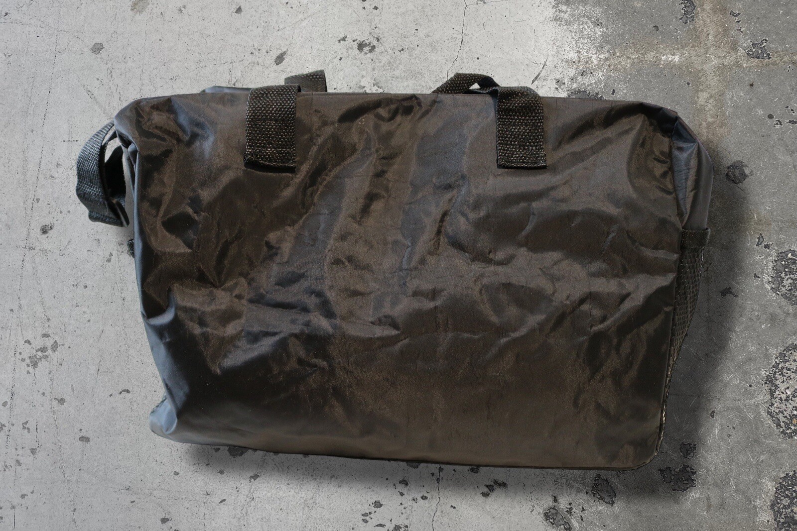 FORBES CAPITALIST TOOL Small Wall Street Finance Banker Black 14″ Duffle Gym Bag