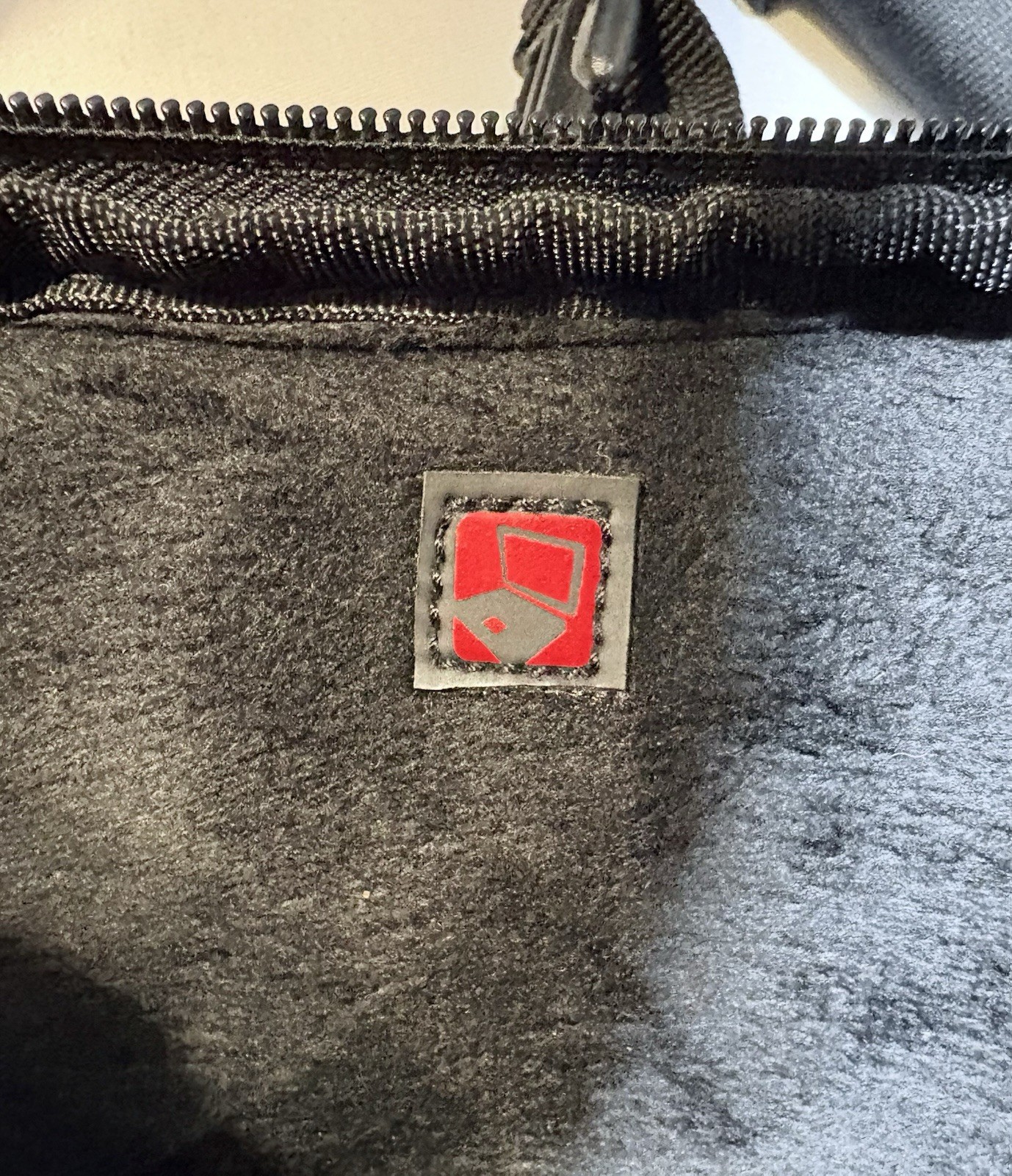 OGIO Black Men’s Backpack Zip Closure Top Handle Padded Inner Outer Pockets