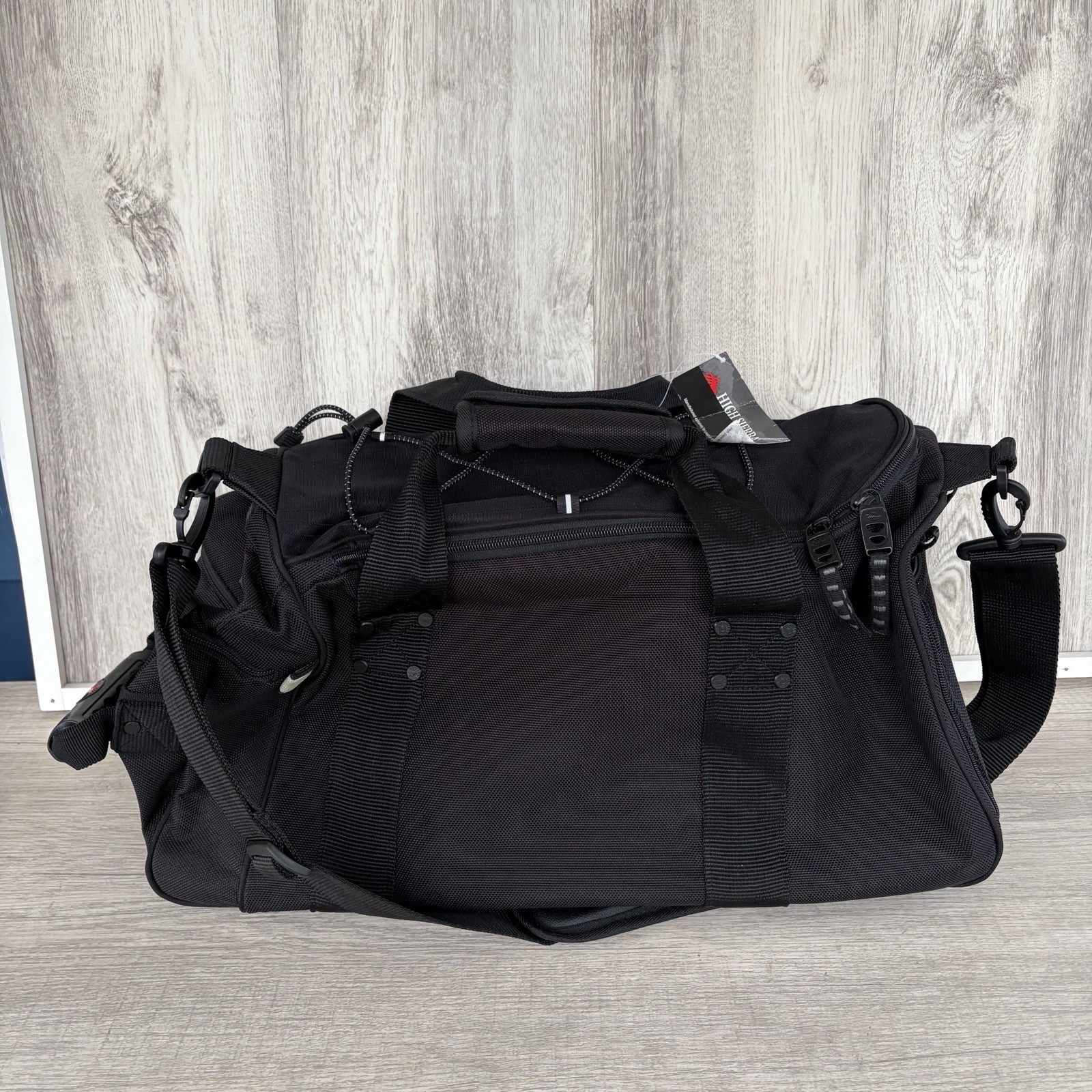 High Sierra Switch Blade industrial duffle Camera bag Black New Equipment gym