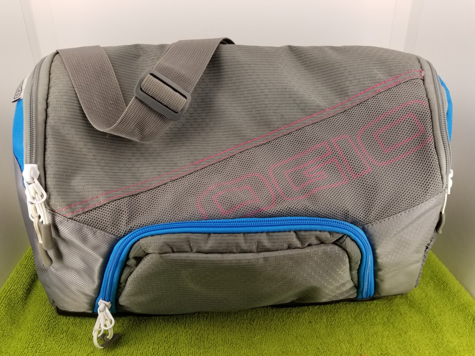 Ogio Gym Bag Travel Carry On Crossbody Strap Grey Blue Accents Pink Letters