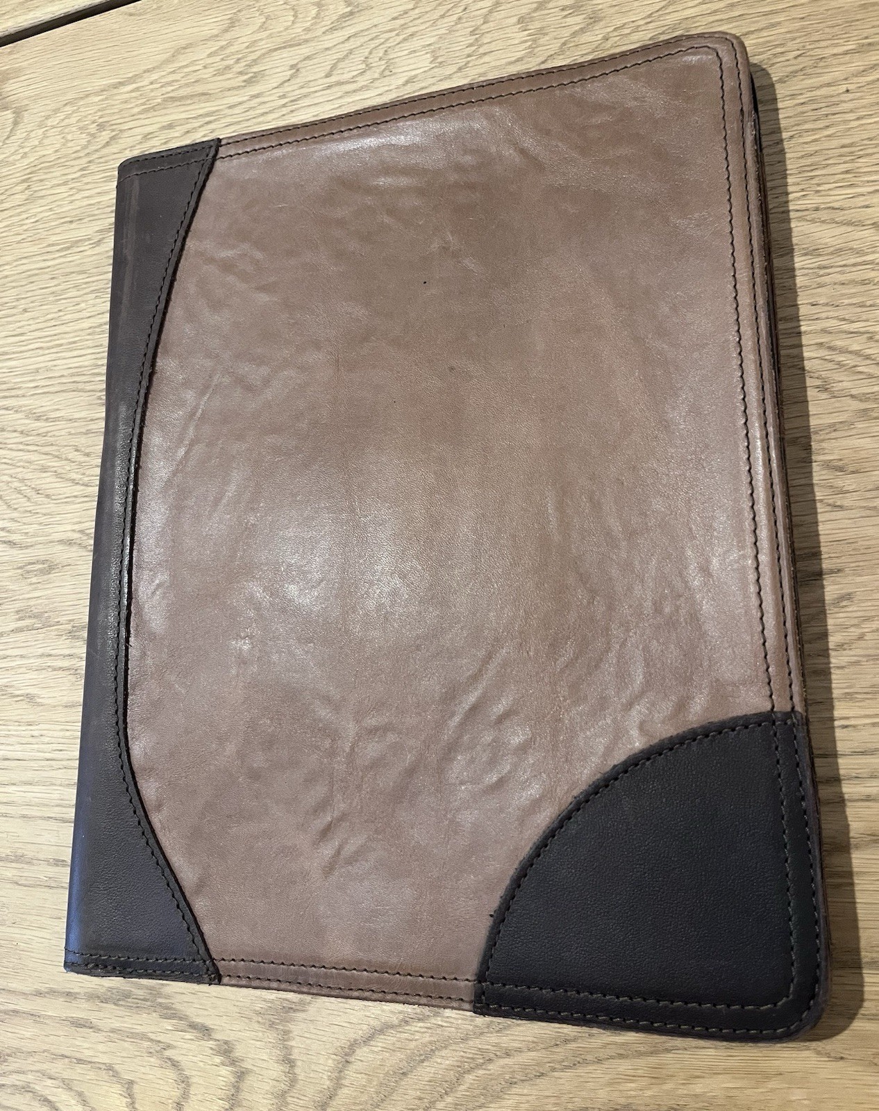 Buffalo Jackson Leather Padfolio