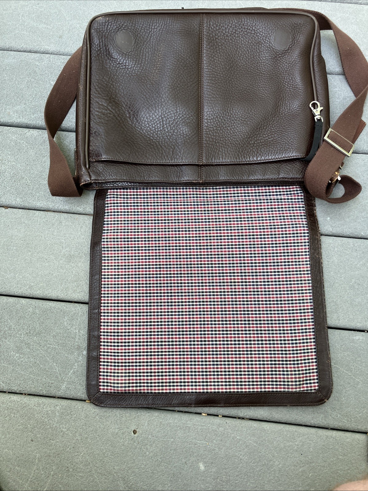 Johnston & Murphy Brown Leather Messenger Bag