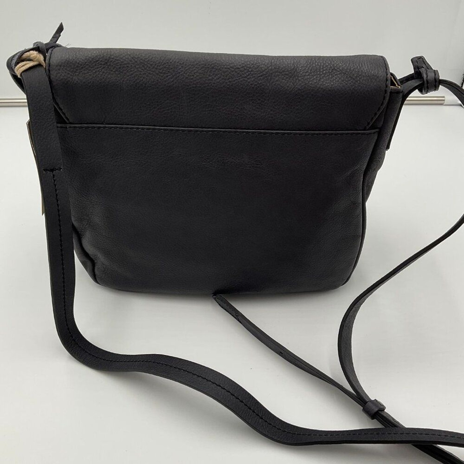 New Timberland Leather Messenger Saddle Bag Black Crossbody Adjustable Strap NWT