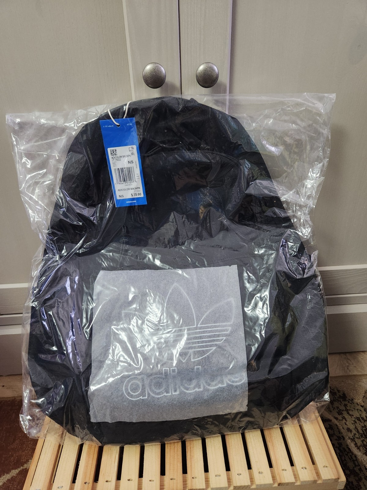 Adidas UNISEX Adicolor TRIFOIL LIGHT Backpack Black Front ZIP Pocket 17″ NEW