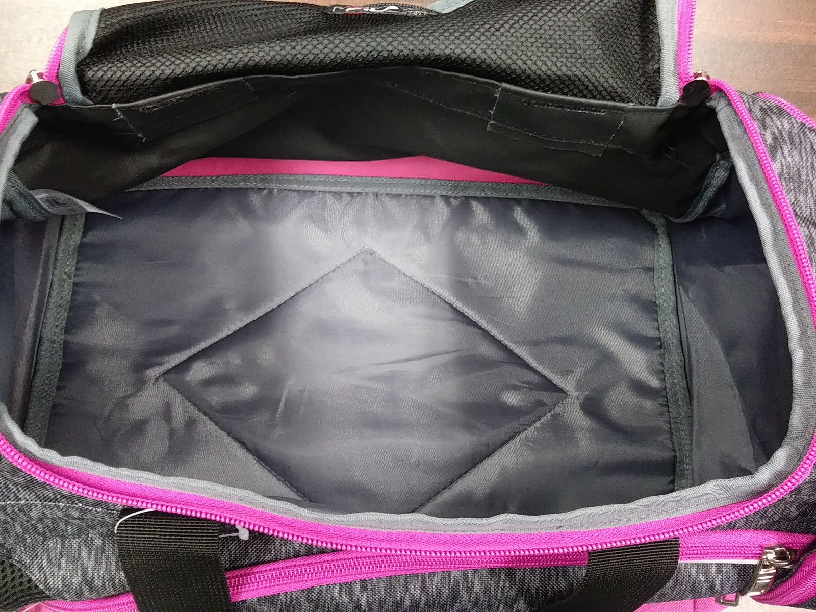 Fila Filatech Sprinter Black/Gray & Purple Medium Size Duffle Gym Bag NWOT