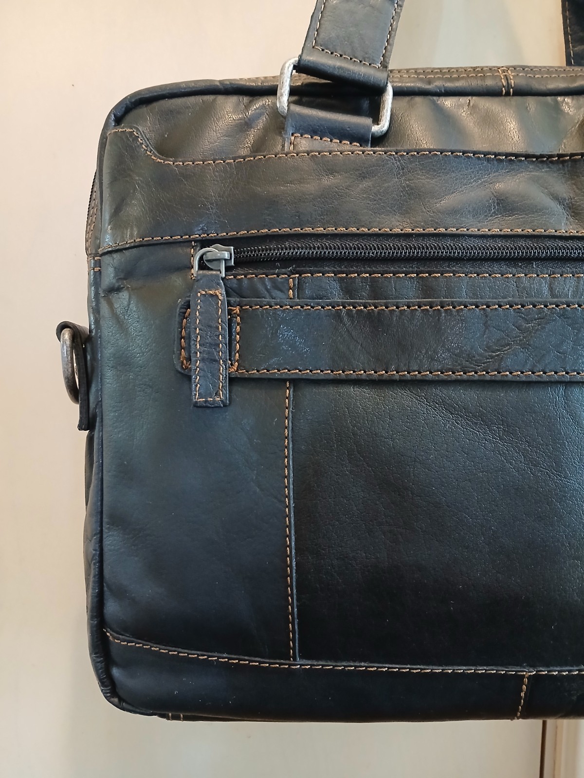 Jack Georges Voyager Buffalo Leather Soft Briefcase, Zip-Top w Strap, Black New