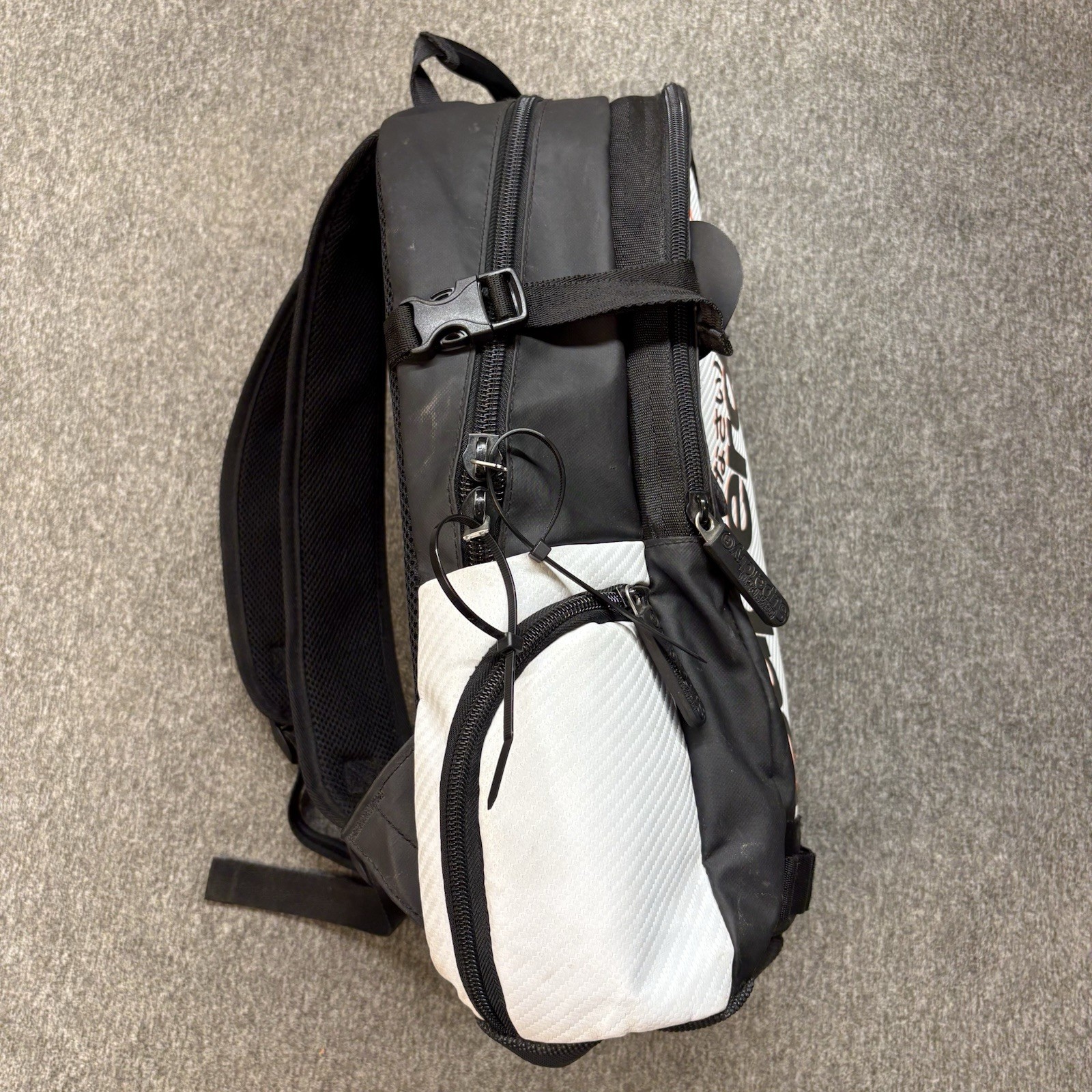 Superdry White Tarp Tech Backpack Travel Sport School Laptop Bag 21L Water Zip