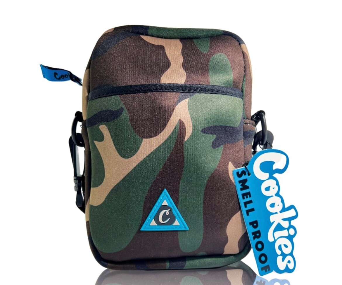 COOKIES Original Camouflage Small Bag Approx Measurements: 7″ x 5″ x 1″