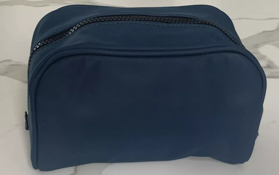 YVES Saint Laurent Parfums Prestige Men Blue Pouch-NEW IN PACKING