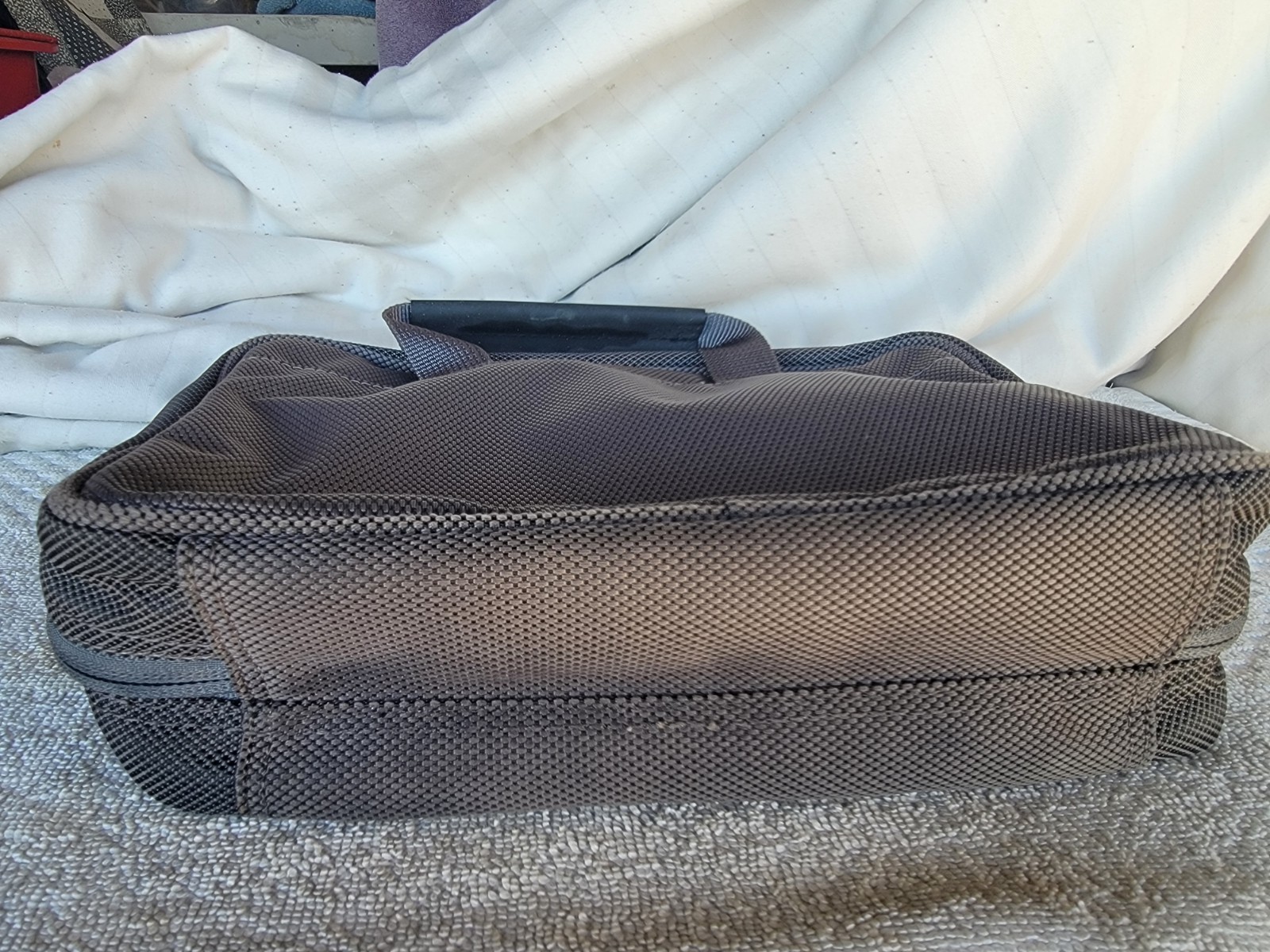 ORVIS Canvas Hanging Toiletry Accessory Travel Zipper Bag Pouch Burgundy/Grey