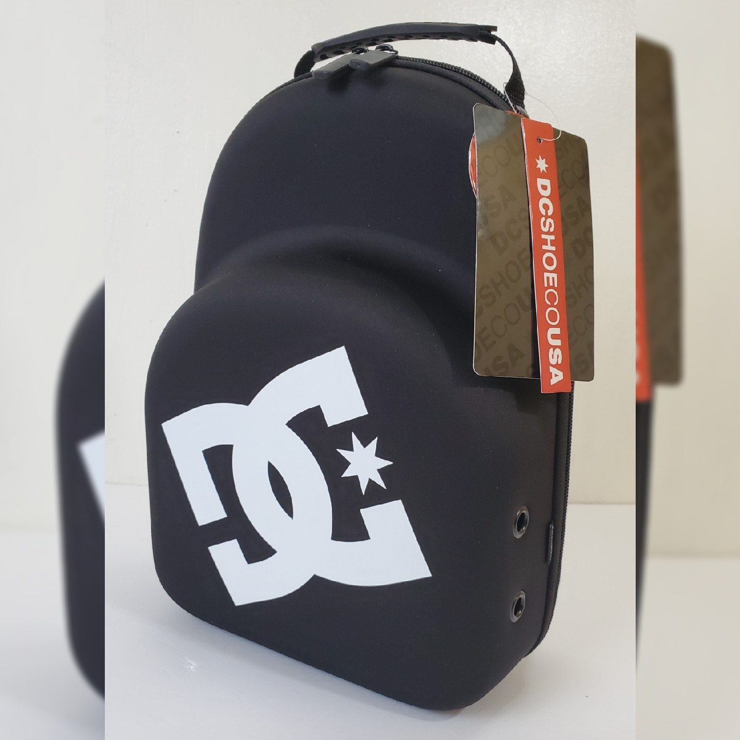 DC TRAVEL CASE HATS MEN’S STORE CARRIER BAG ORGANIZER BAG BIG LOGO BLACK