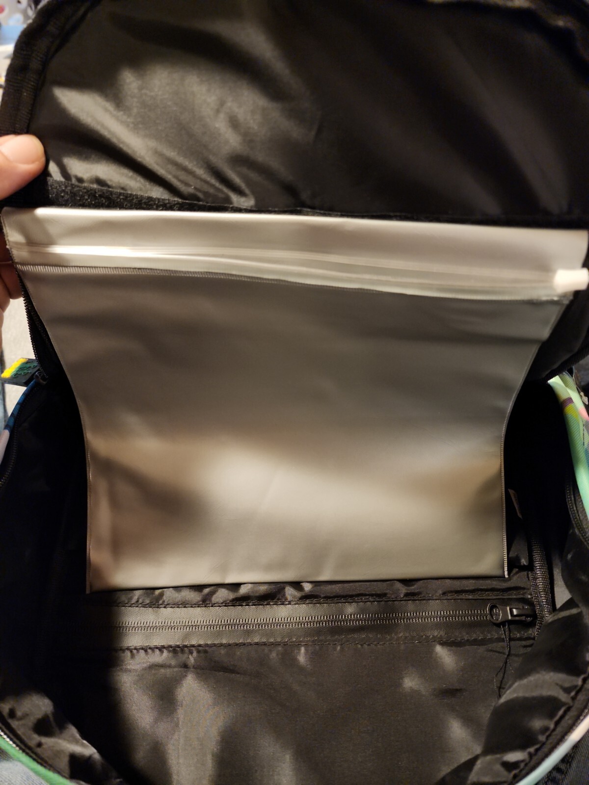 RICK AND MORTY Backpack with extra