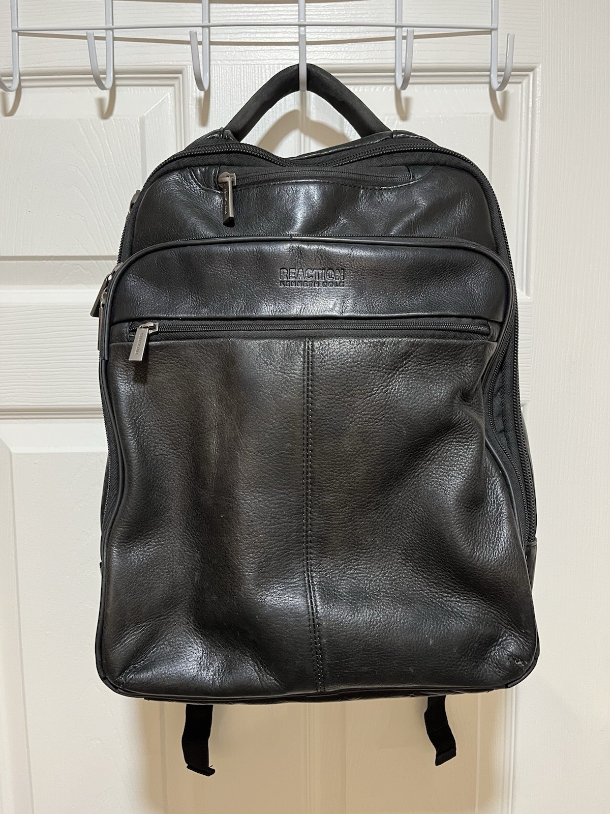 Kenneth Cole Reaction Manhattan Messenger Backpack Black 16″ Laptop $200 Retail