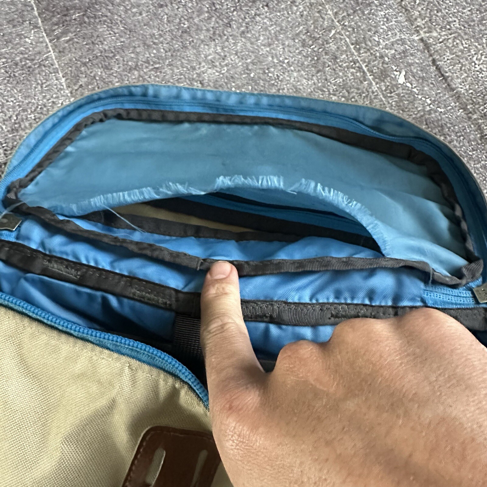 Men’s Patagonia El Cap Khaki Blue Toromiro Pack 22L Top Loader Backpack Day Pack