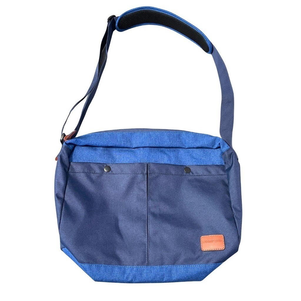 Lands End Everyday Messenger Bag Size 11×15 Laptop Inner Outer Pockets Utility