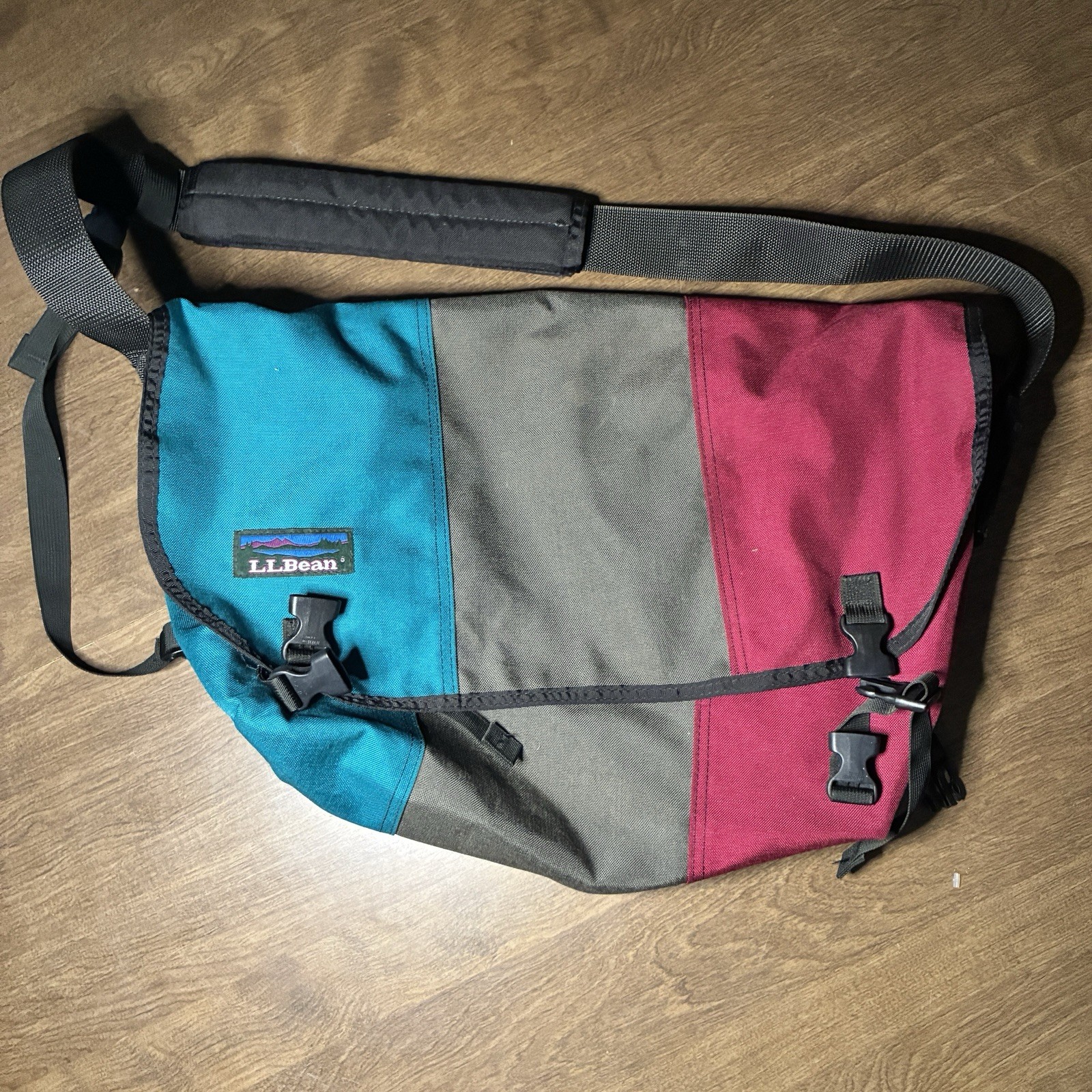 Timbuk2 x LL Bean Messenger Crossbody Bag Purple Blue Gray USED Good Condition