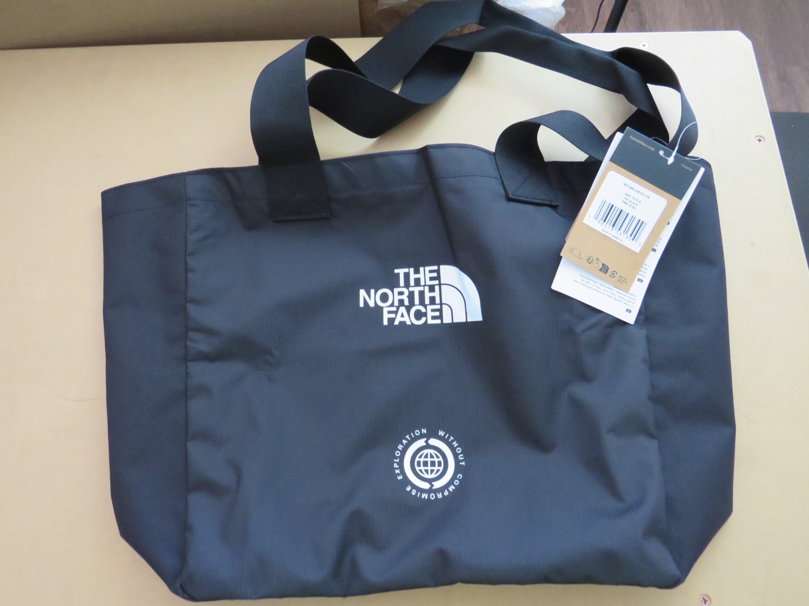 The North Face Exploration Small EWC Tote Carry Gym Bag Lightweight – Black