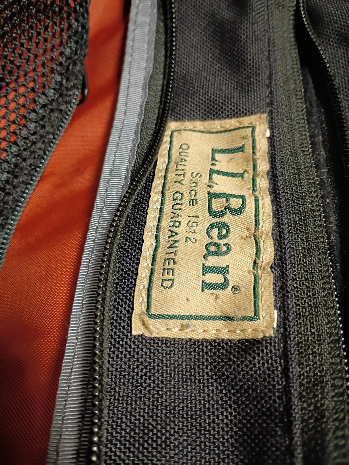 L.L. Bean Black Nylon Vintage Messenger Bag Laptop Shoulder Strap Handle Zip