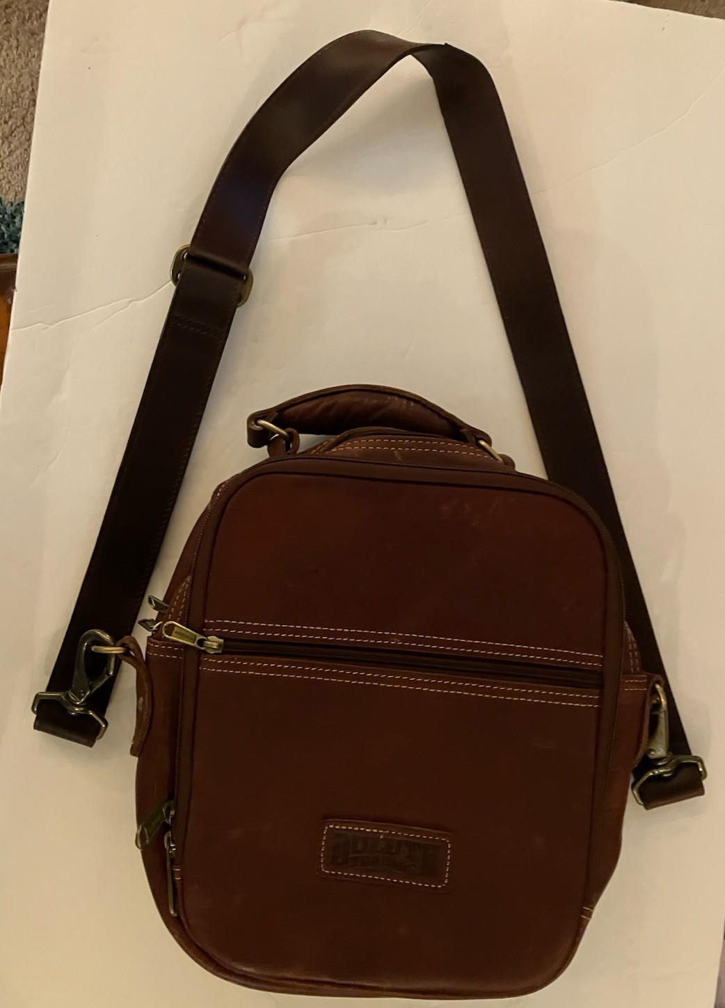 Duluth Trading Lifetime Leather Travel Bag