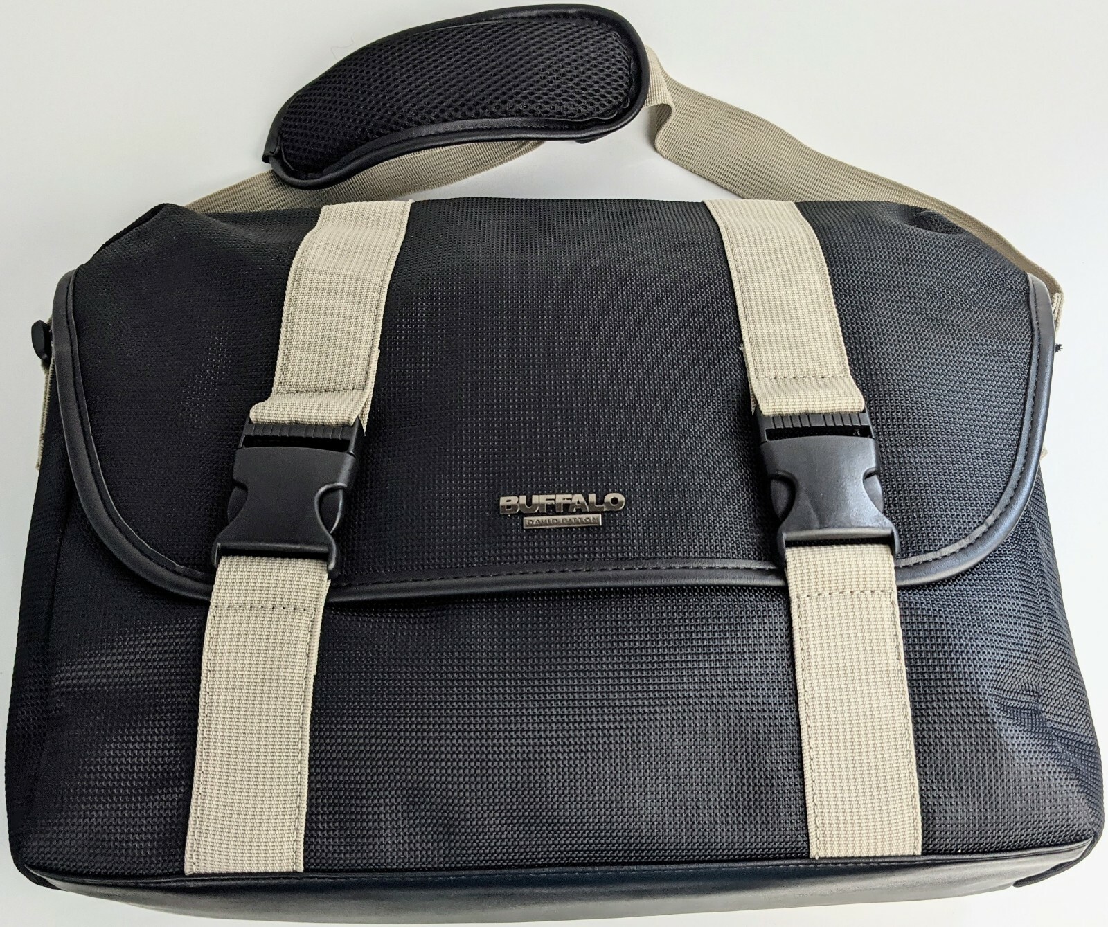 Buffalo By David Bitton Black/Beige Unisex Soft Messenger Laptop Bag/Briefcase