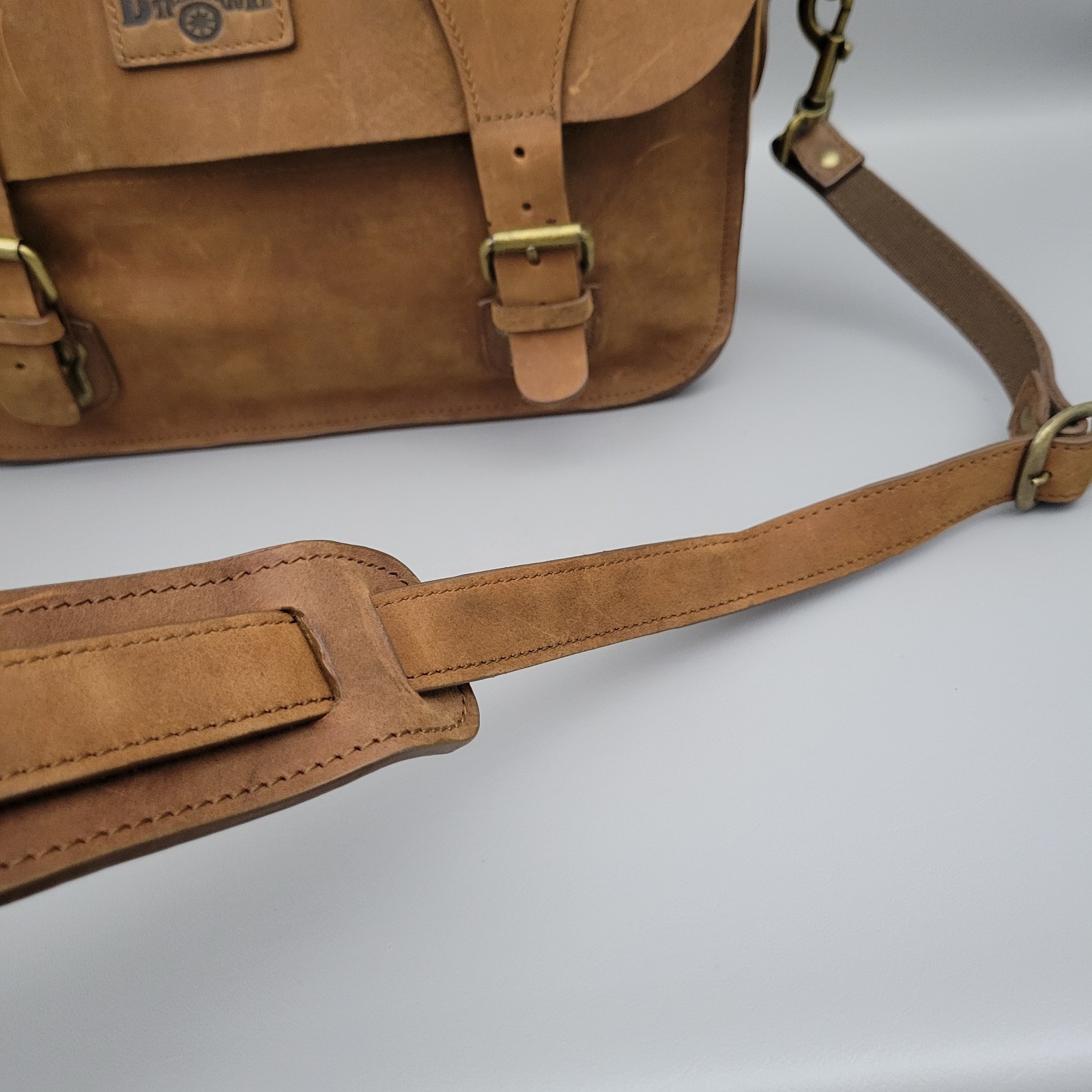 Vintage Duluth Trading Leather Bashful Billionaires Briefcase Messenger Bag
