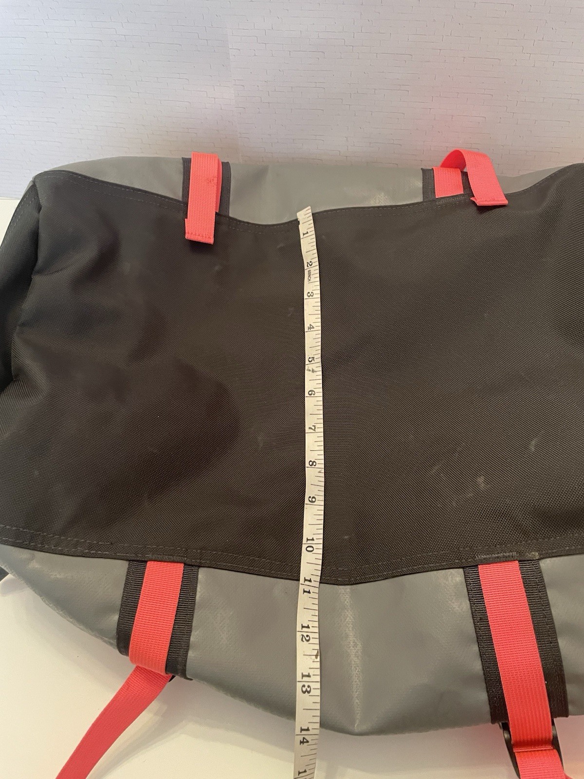 THE NORTH FACE BASE CAMP DUFFEL BAG Grey 50L 10x11x17” See Pics Zipper Closure