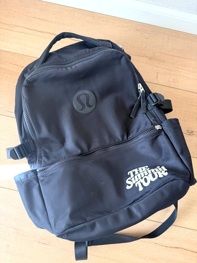 Lululemon Backpack Black 17” Laptop Gym Bag – Summit Tour- READ DESCRIPTION