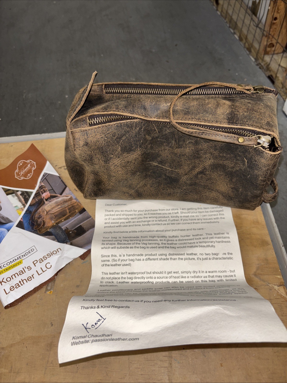 komalc leather toiletries/Messenger Bag w/papers