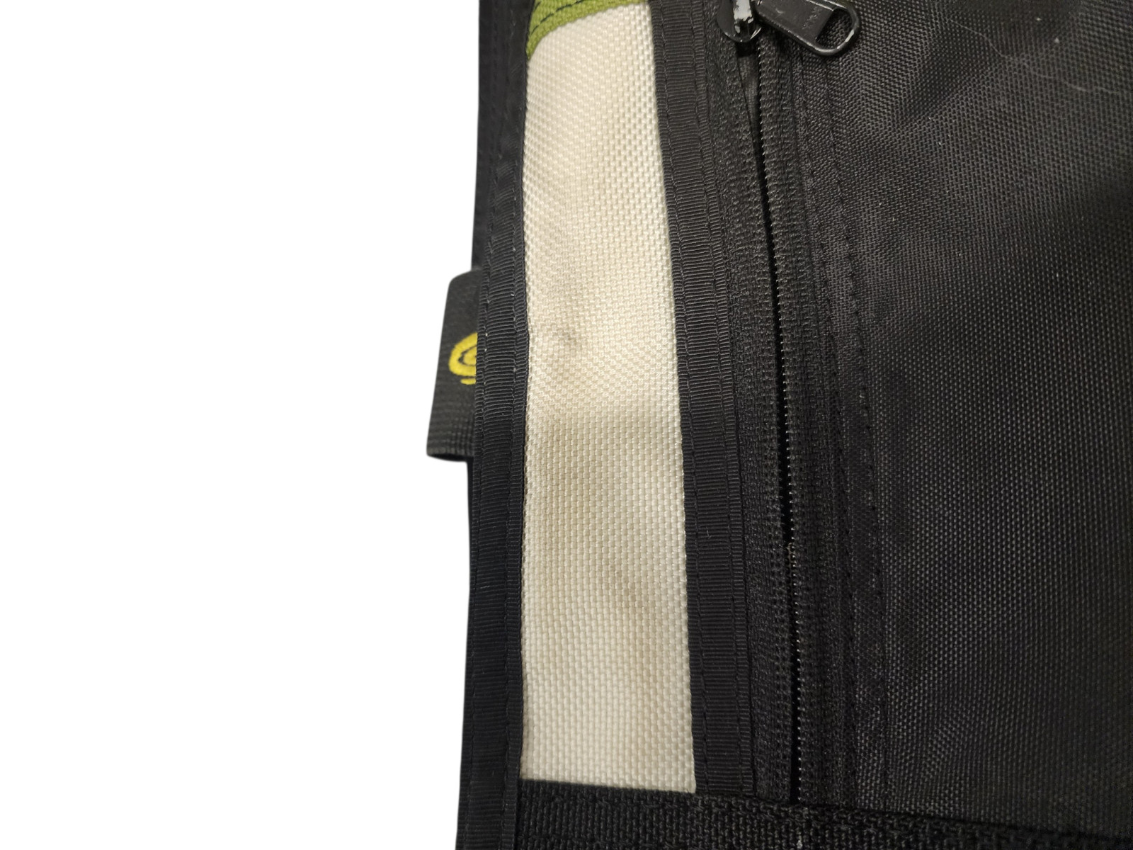 Timbuk2 Classic Messenger Bag Green Beige Black Sleeve Commuter Bag Logo