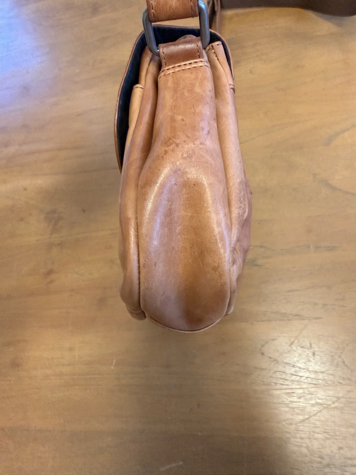Harbour 2nd Distressed Worn Leather Crossbody Messenger Small Purse Bag