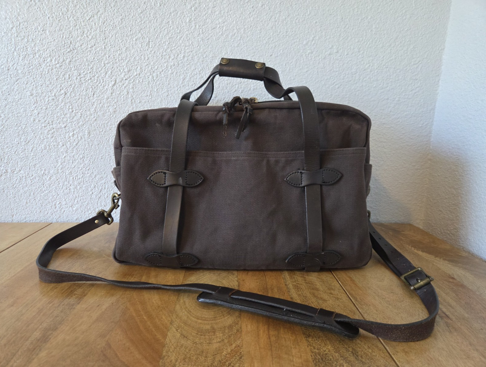 Filson Medium Rugged Twill Travel Bag | Brown | Made in USA | Discontinued