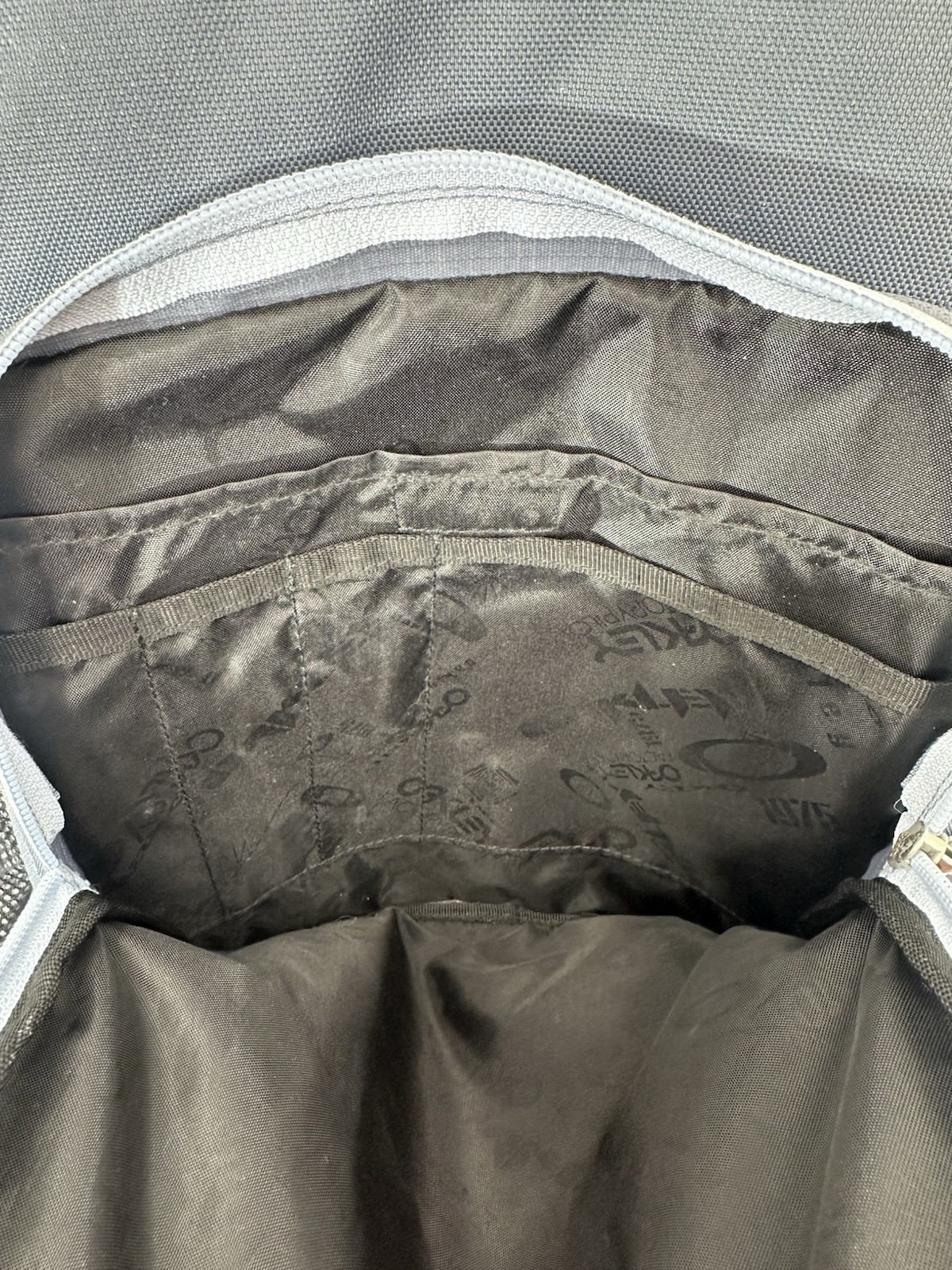 Oakley Backpack Max Load Pack 30L Bag With Laptop Compartment in Grey