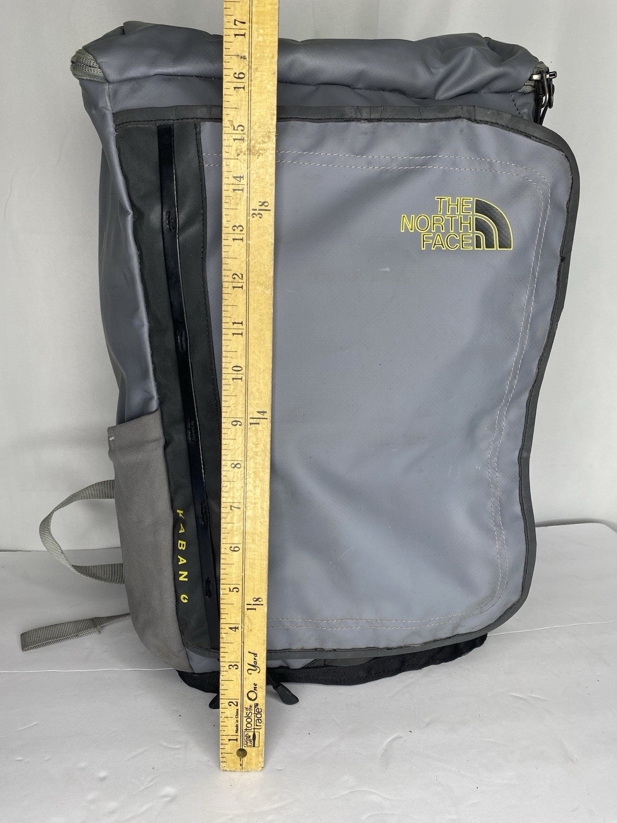 North Face Backpack KABAN Transit Flexvent (Gray/Gold) Pack bag Padded RARE