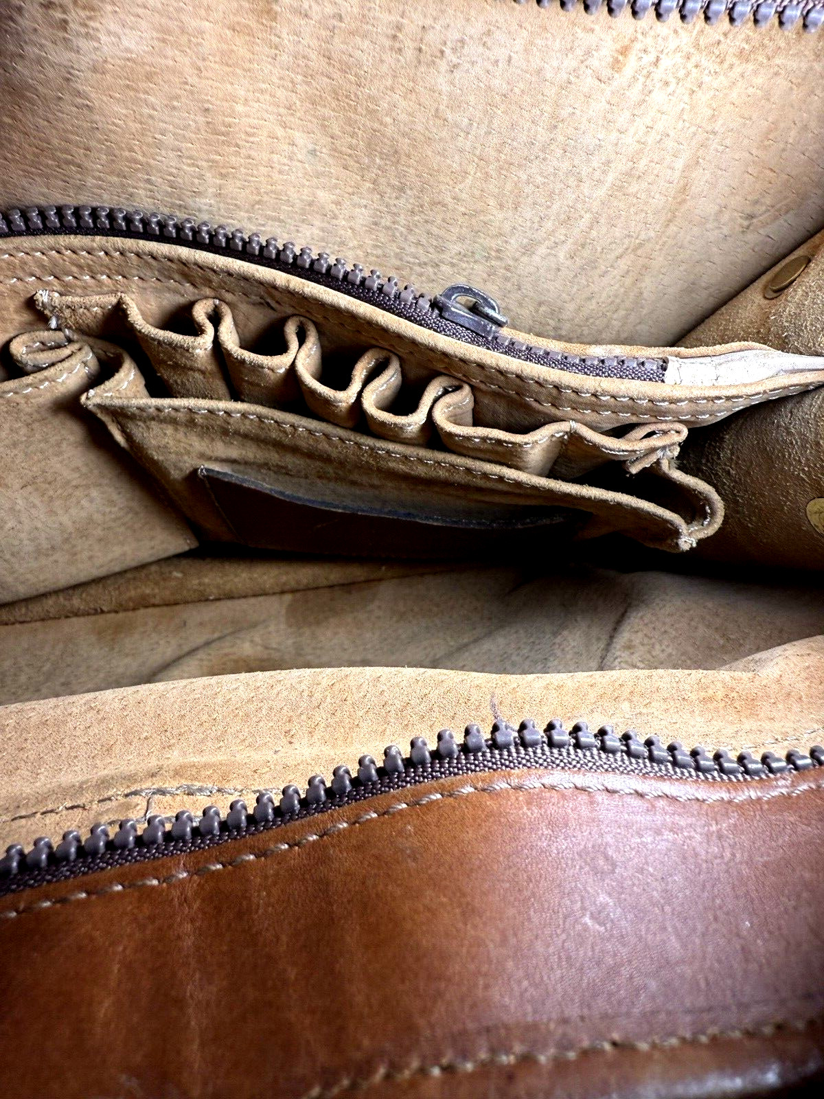 Jack Georges Brown Leather Briefcase Handles Zippers Many Pockets 16-1/2″ x 11″