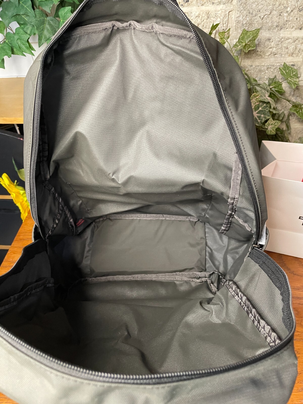 NWT TUMI DARK GRAY PACKABLE BACKPACK FOLDABLE SHOULDER LRG BAG TRAVEL CARRYON