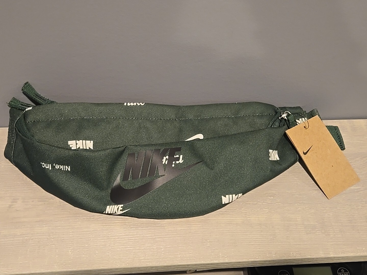 NIKE Heritage Fanny Pack Hip Belt Bag Green Mens Womens Crossbody NEW