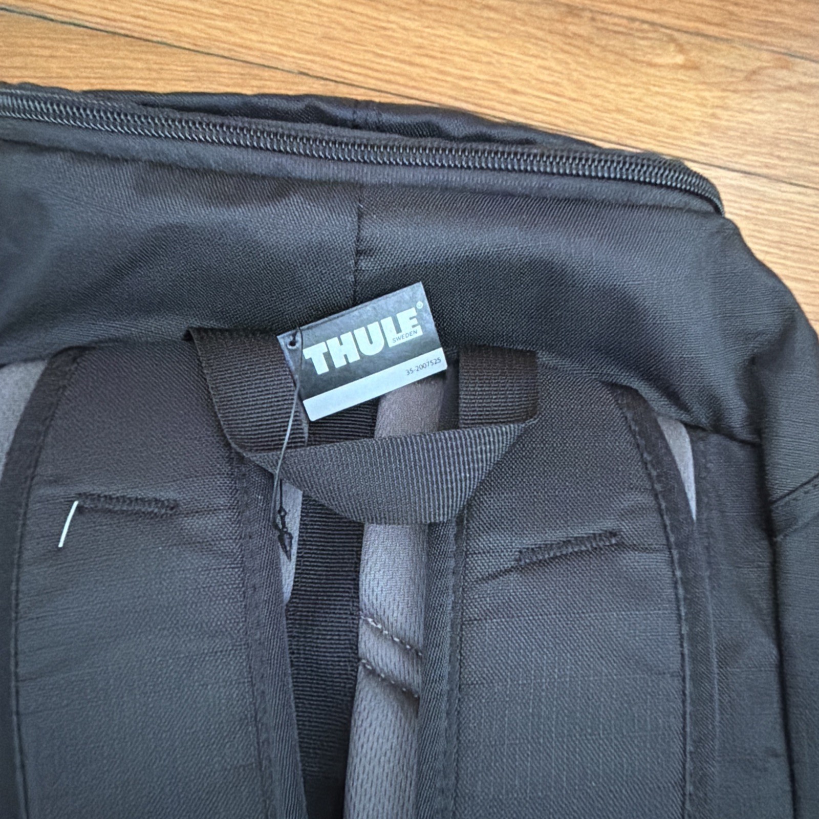 Thule Mosey 28L Daypack Hooded Backpack Black Laptop Bag Hiking Outdoor Travel