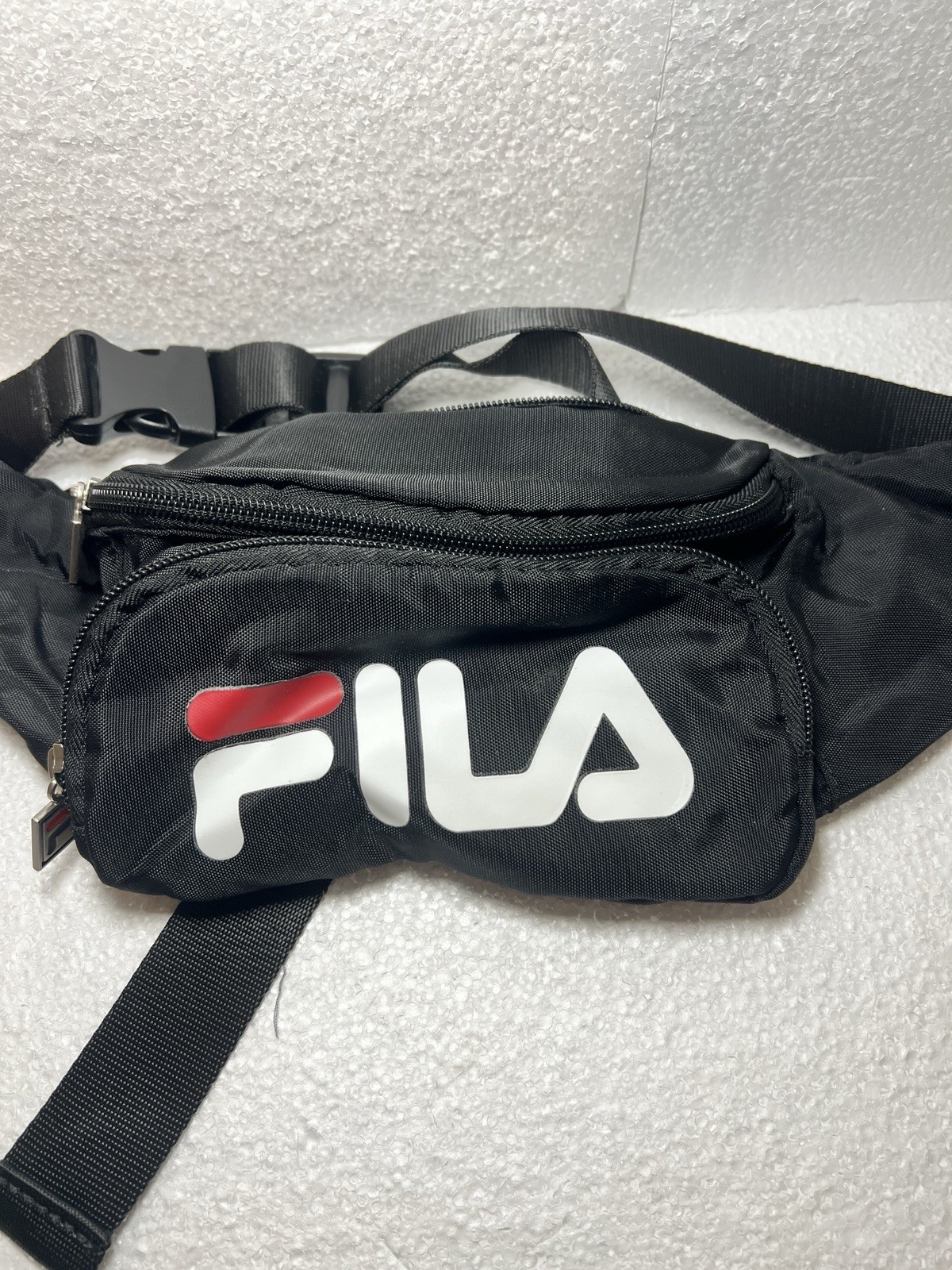 UniSex FILA Large fanny pack Black red white blue classic FILA logo Sport Travel