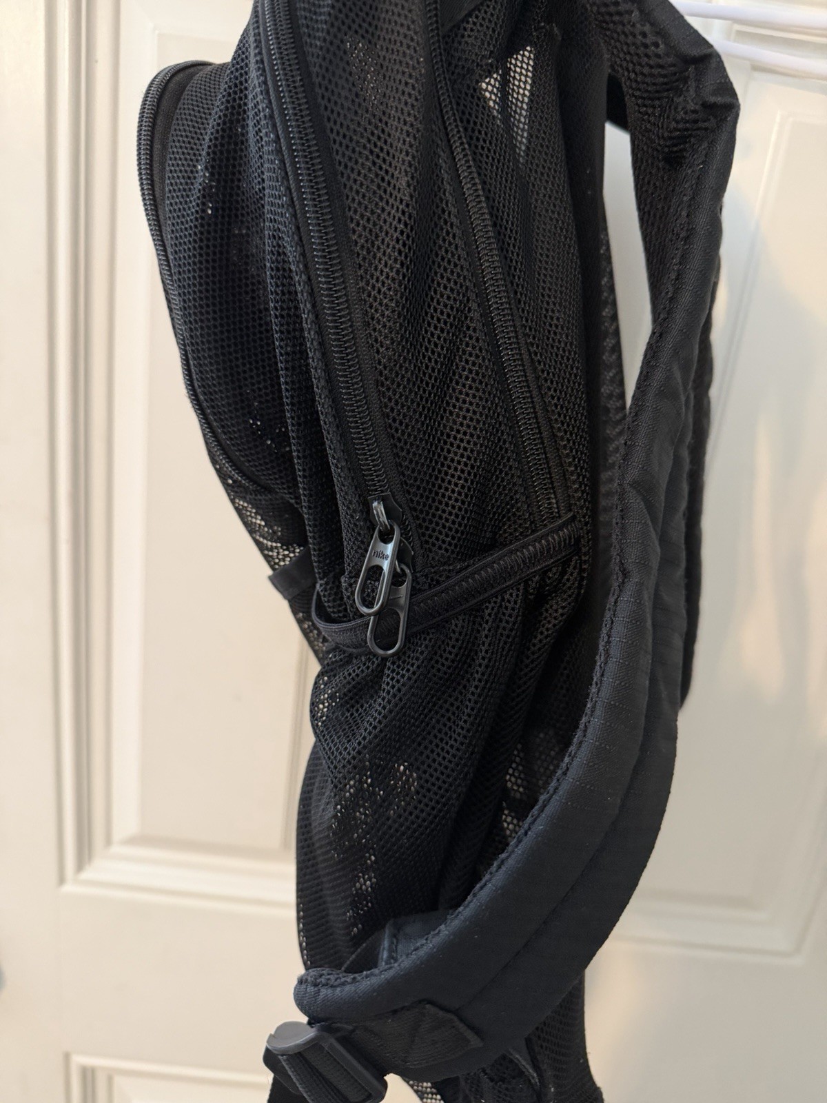 Nike Black Mesh Backpack Zip Closure, Padded Adjustable Straps Travel Casual