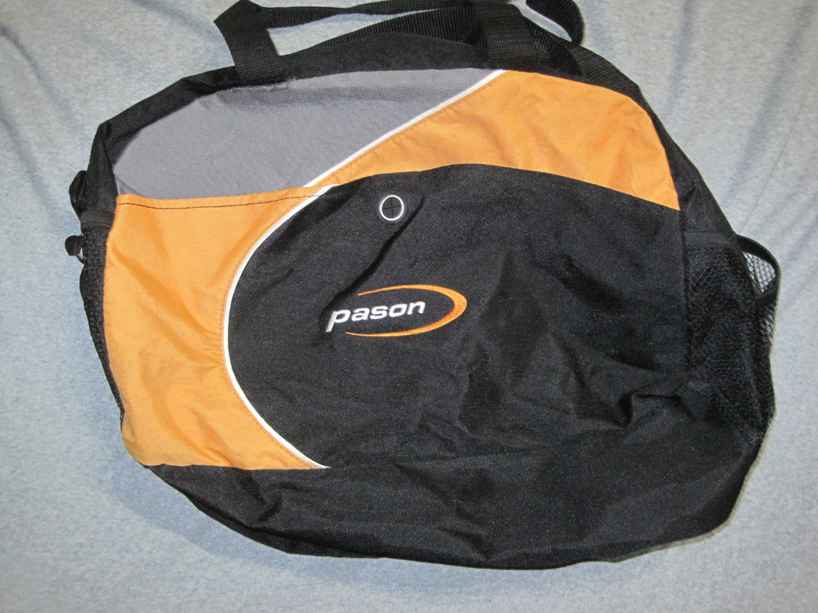 Gently Used Pason (Sm) Duffle Overnight Bag – Dome Top w/ Defect – See Photo