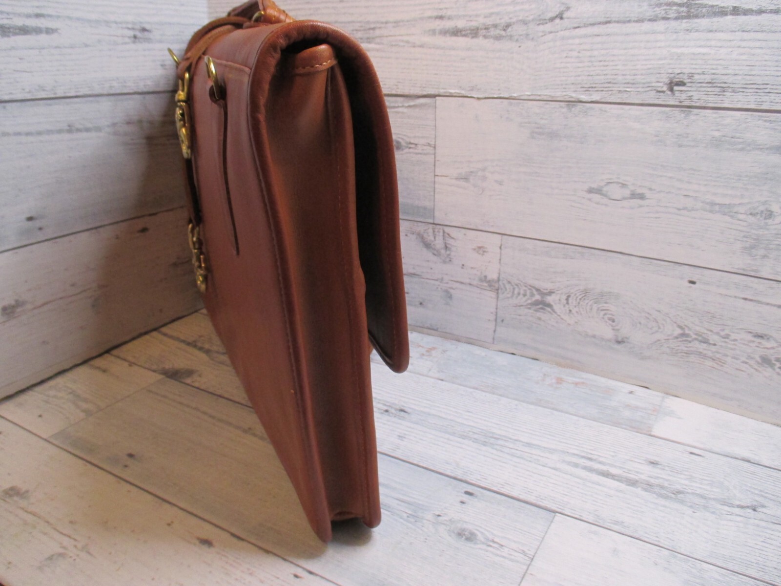 COACH Vintage British Tan Shoulder Portfolio Bag / Slim Satchel – Men/Women NMVC