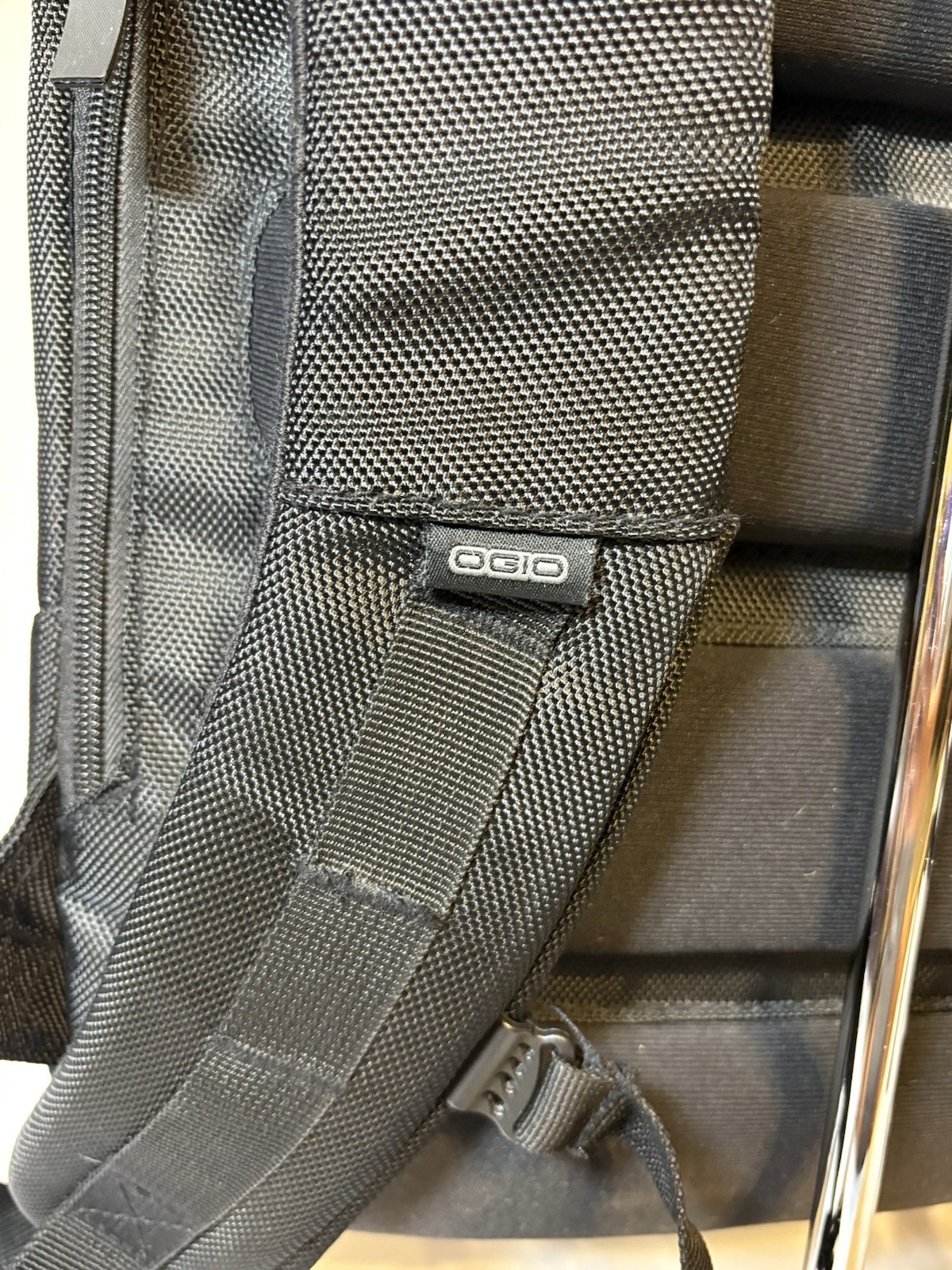 OGIO Black Men’s Backpack Zip Closure Top Handle Padded Inner Outer Pockets