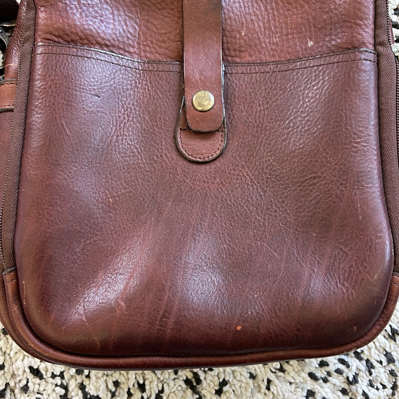 Duluth Trading Co Lifetime Brown Leather Classic Satchel Crossbody Bag Unisex
