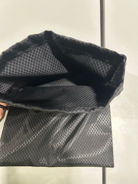 GENERIC BLACK 7″ BY 10″ DRAWSTRING BAG – BLACK