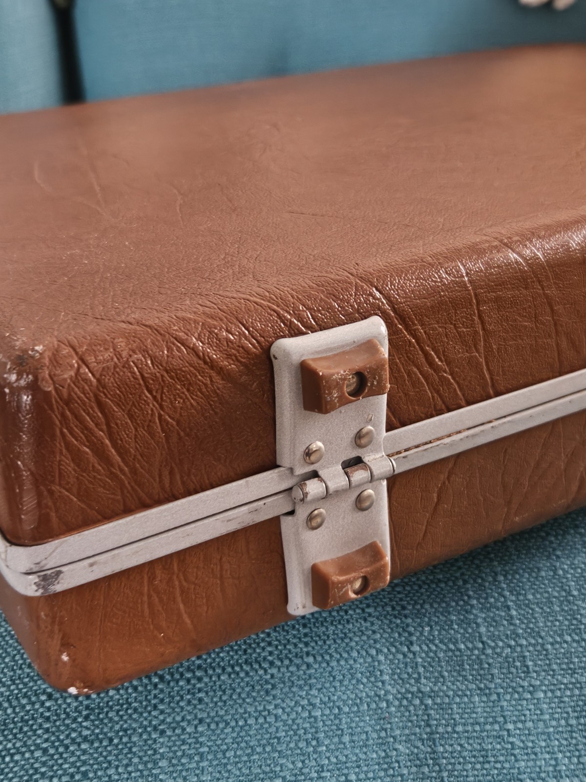 Vintage Samsonite Hard Shell Brown CLASSIC Document Bag Briefcase, 17”x12” Key